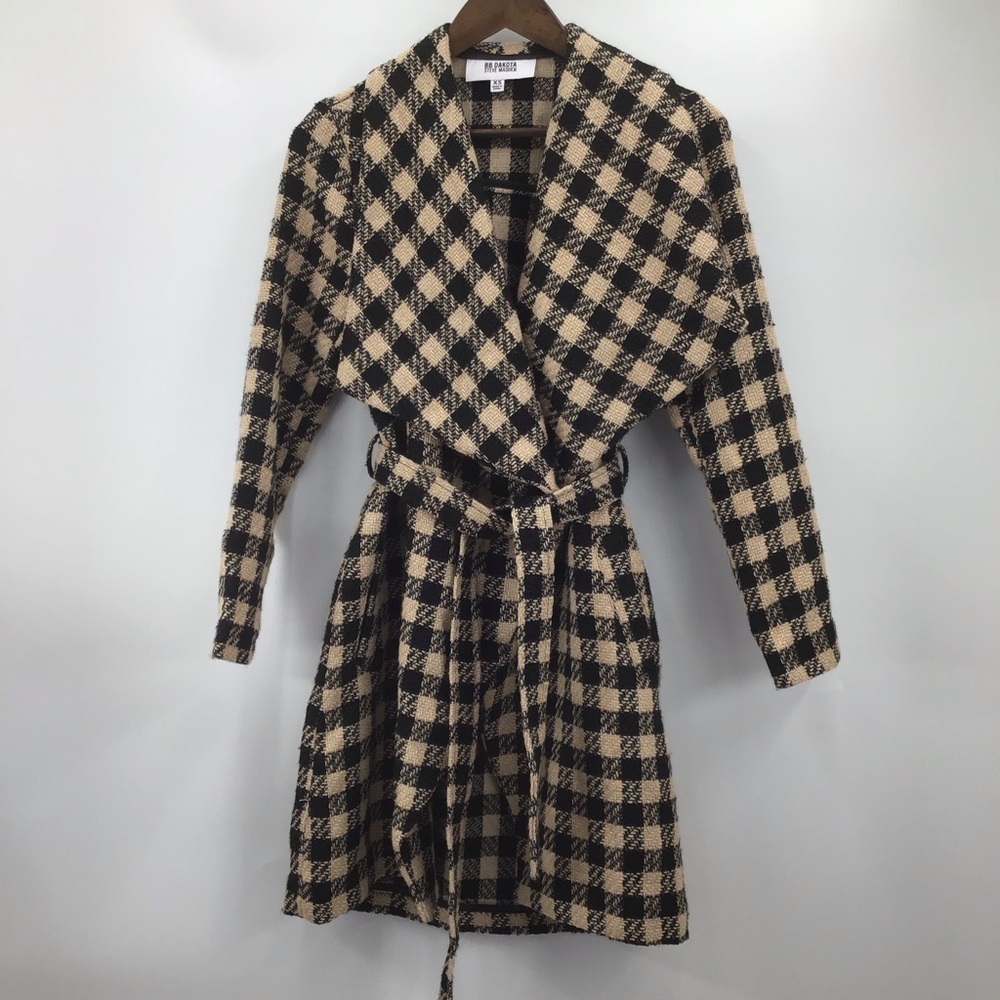 BB Dakota Checkered Woven Jacket - Picture 2 of 10